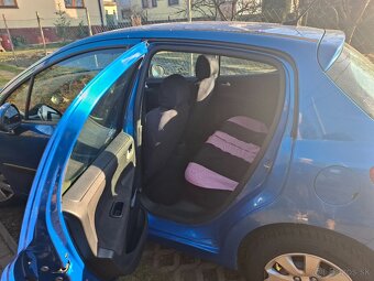 Peugeot 207 1.4 benzín, manuál, 2007 - 5