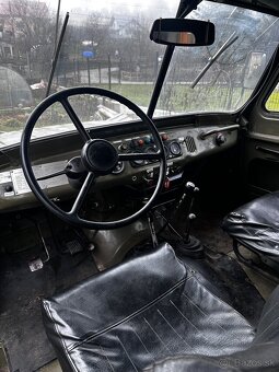 Uaz 469 - 5