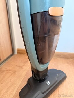 Predám tyčový vysávač Electrolux Well Q6. - 5