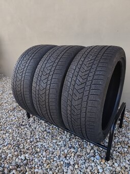 2+1 Zimné pneu Pirelli 285/40R22 - 5