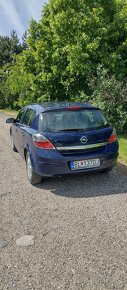 Opel Astra, rok 2012 - 5