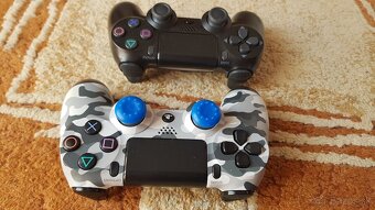 Predám Ps4 slim 1TB pamäť - 5