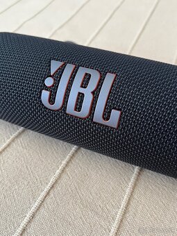 JBL FLIP 6 (VÝBORNÝ STAV, EŠTE V ZÁRUKE) - 5