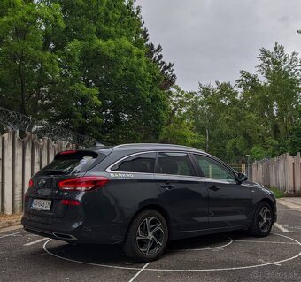 Hyundai i30 1.5 T-GDi CW MHEV 7DCT, Play 2023 - 5