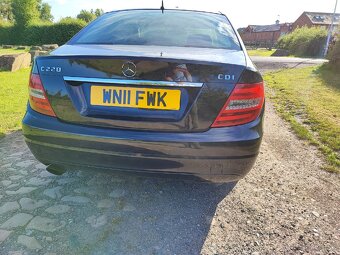 Rozpredám Mercedes C 220 cdi Avantgard Facelift w204 - 5