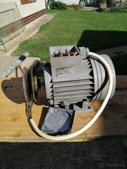 Elektromotor MEZ Mohelnice 550W, 1380 ot /min, 400V. - 5