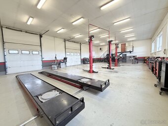 Zabehnutý autoservis s veľkorysým pozemkom a veľkým … - 5
