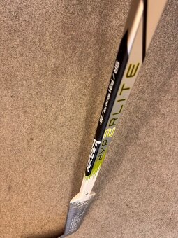 BRANKÁŘSKÁ HOKEJKA BAUER HYPERLITE   vel. 25" - 5