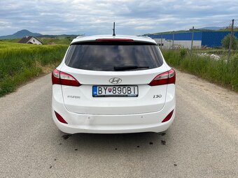 Hyundai i30 1.6crdi 81kw diesel - 5