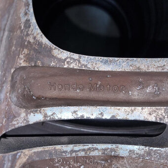 Honda disky 5x114,3 R17 7J ET55 - 5
