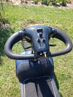 Elektrický invalidný vozík skúter pre seniorov - 5