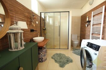 Znížená cena: Menší  rodinný dom na po takmer úplnej rekonšt - 5