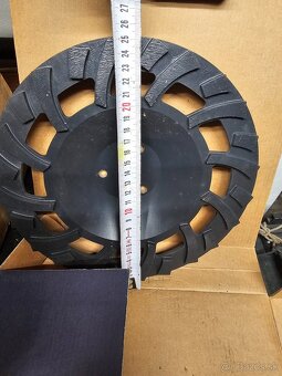 brusky diamantovy kotuc PCD segmenty na beton bruska - 5