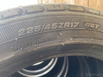 225/45 R17 - 5