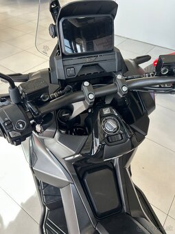 Honda ADV 350 - 5