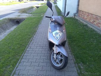 Honda Dylan 125 - 5