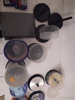 CD, DVD, kazety a obaly - 5
