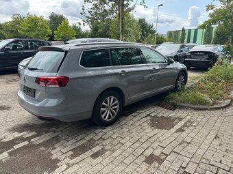 Volkswagen passat Variant 2.0 TDI Business - 5