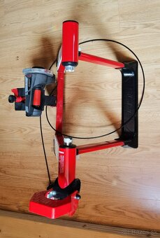 ELITE NOVO FORCE: Odporové válce na bicykel s prehadzovaním - 5