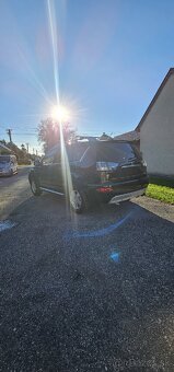 Mitsubishi Outlander 2.0 - 5