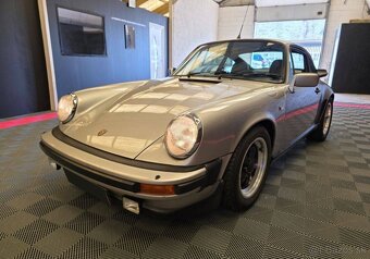 Porsche 911 SC 3.0 Coupé z roku 1983 - 5