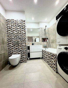 PREDAJ ATRAKTÍVNEHO 3-IZB.BYTU V TICHEJ ČASTI VEĽKÉHO MEDERA - 5