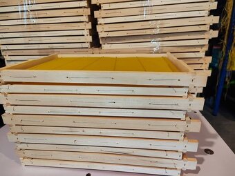 Hotové Včelárske ramiky - 5