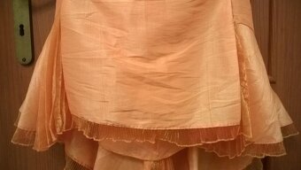 Oranžové spoločenské šaty - 5