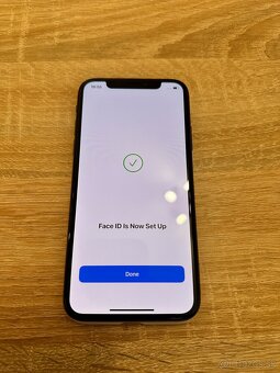 Apple iPhone X 64GB - 5