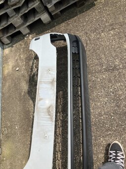 predni naraznik skoda karoq bily - 5