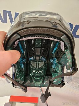 Dámska profi prilba CCM TACKS FTW - čierna M/L nová - 5