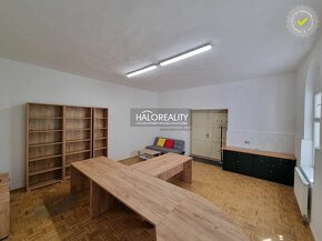 HALO reality - Prenájom, kancelársky priestor Banská Štiavni - 5