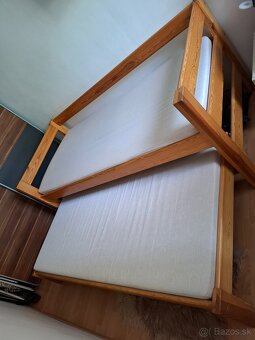 Predám drevenú posteľ s výsuvným lôžkom - 5