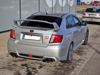 Subaru Impreza WRX STI sedan 2010 - 5