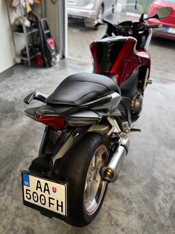 Honda VFR 1200 - 5