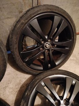 4ks alu disky orig. Škoda 5x100 R17 pneu 205/40 R17 5mm - 5