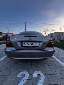 Mercedes - 5