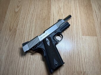 COLT 1911 Rail GBB CO2 - 5