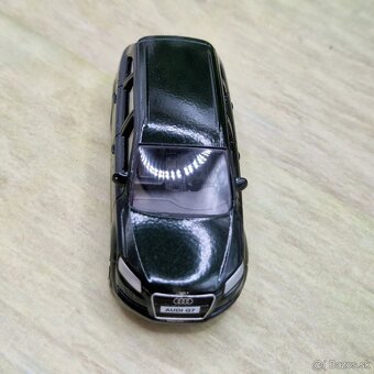 🚙 Ponúkam na predaj kovový zberateľský model – Audi Q7 - 5
