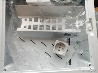 Multimediálna rozvodnica - poškodenie - 5