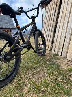 S’COOL XtriX mini čierno-zlatý 16″, detský - 5