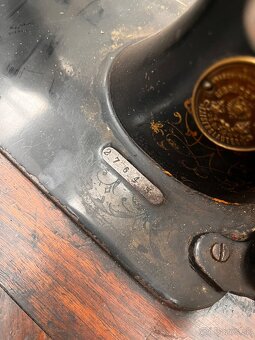 Šijací stroj KAYSER - 5