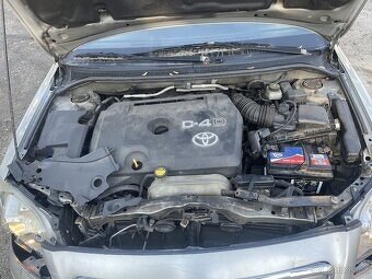 Toyota Avensis t25 2008 110kw 2.2 d4d - 5