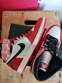 Jordan 1 Retro High OG
Spider-Man Across the Spider-Verse - 5
