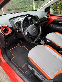 Toyota Aygo Hatchback 51kw Automat - benzín - 5