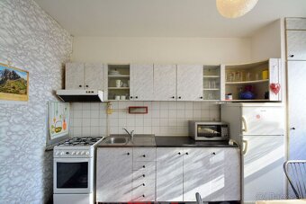 Predaj slnečný 3-izb.byt s lodžiou,Kežmarok,Lanškrounská ul. - 5
