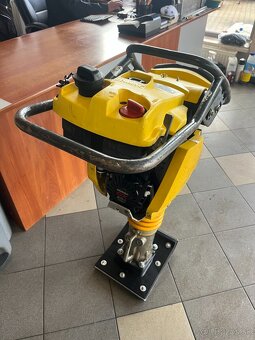 Vibracna zaba, noha, pech Bomag BT 60, Wacker Neuson Atlas - 5