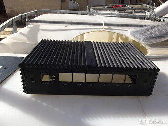 Malá skrinka na minipc - 5