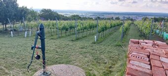 Pozemok s garážou a nádherným výhľadom na Skalicu - 5