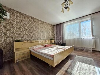 Znížená cena
Na predaj príjemný 4 izbový rodinný dom.. - 5